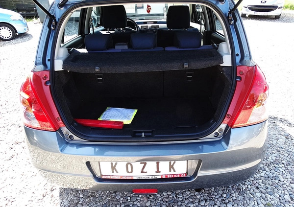 Suzuki Swift cena 17900 przebieg: 186812, rok produkcji 2007 z Kęty małe 529